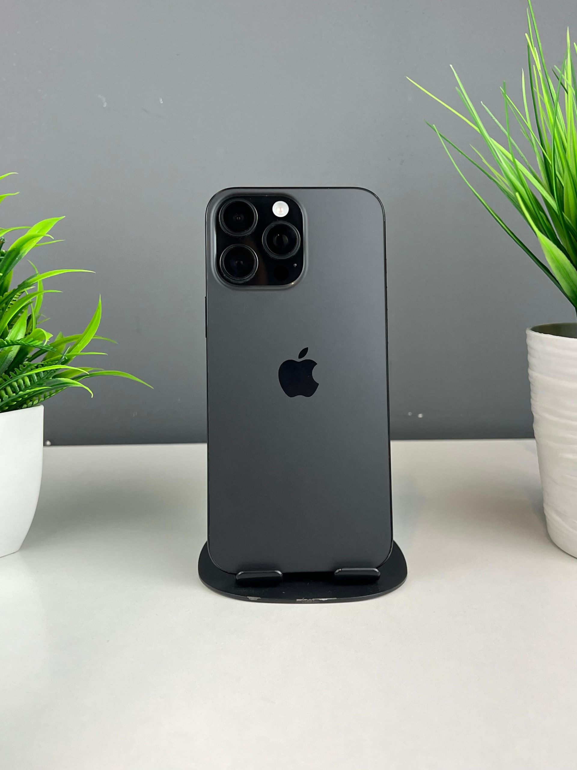 iphone 16 pro max 8/256 black titanium (б/у)