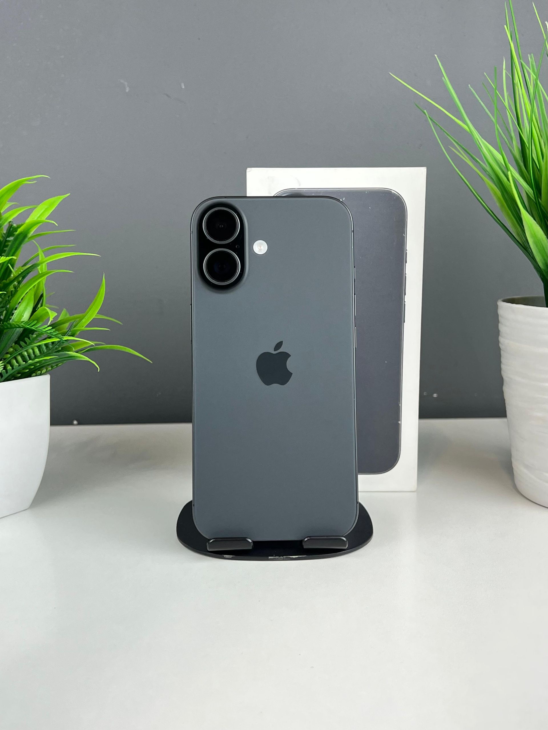 apple iphone 17 8/256gb lavender (б/у)