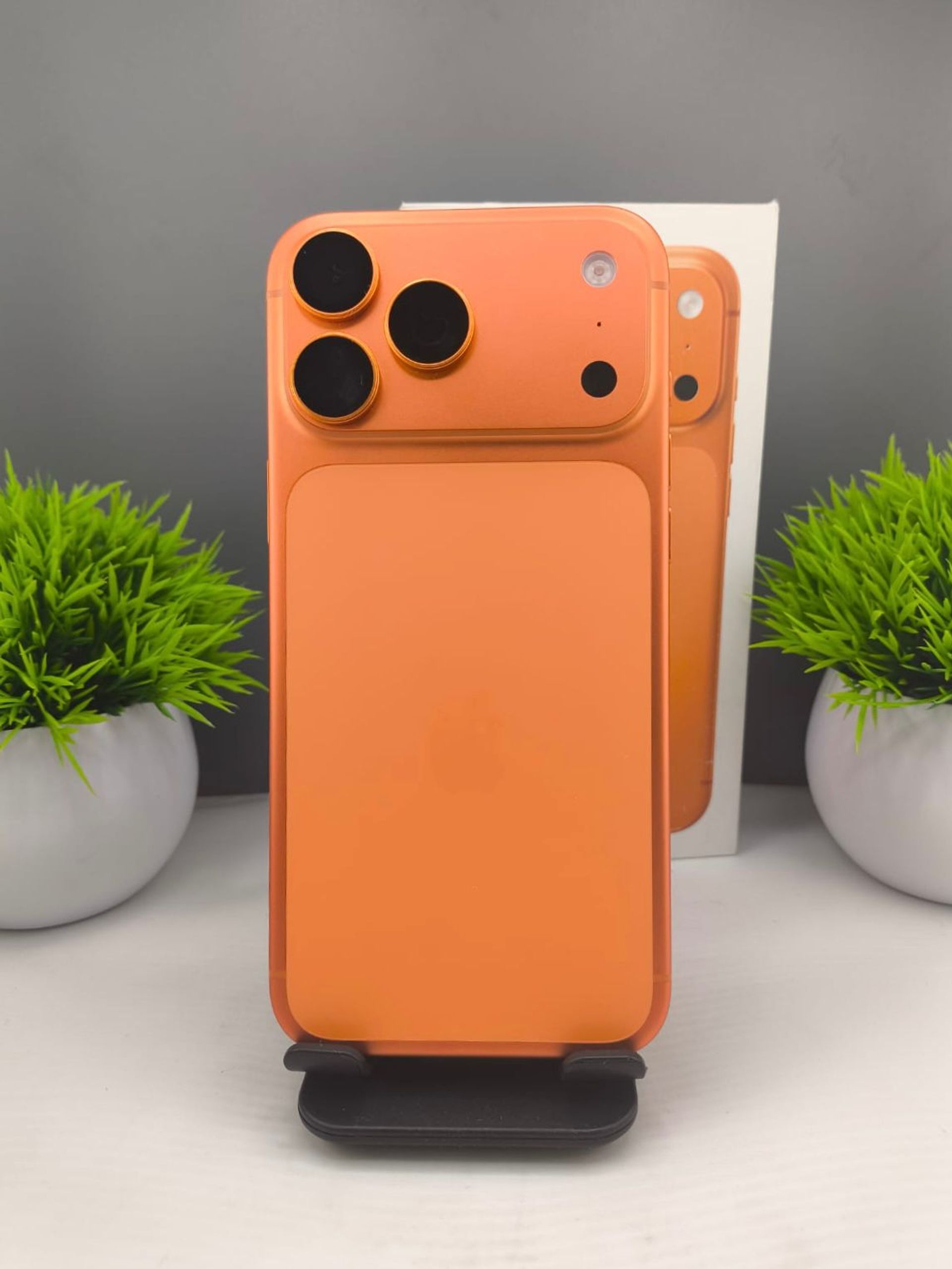 apple iphone 17 pro max 12/256gb cosmic orange (б/у)